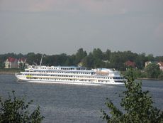 255 Auftanken in der Strommitte.JPG